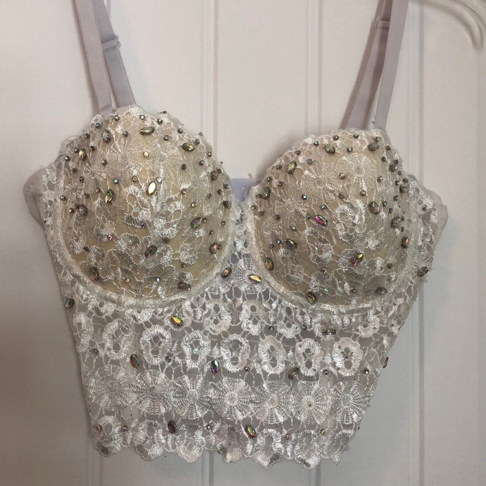 Windsor Reigning Lace Crop Top